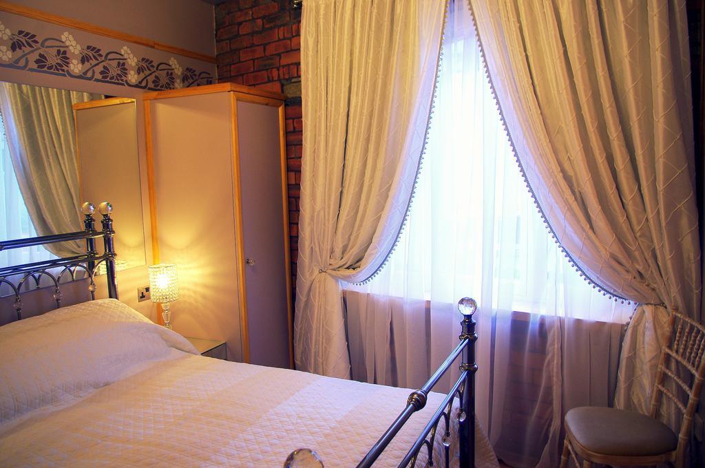 Crown House Suites 할리팩스 객실 사진